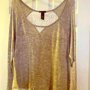 Thin sweater